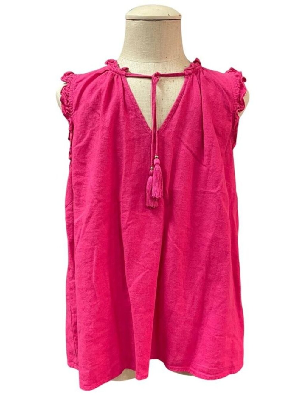 Ellen Tracy Linen Blend Sleeveless Top